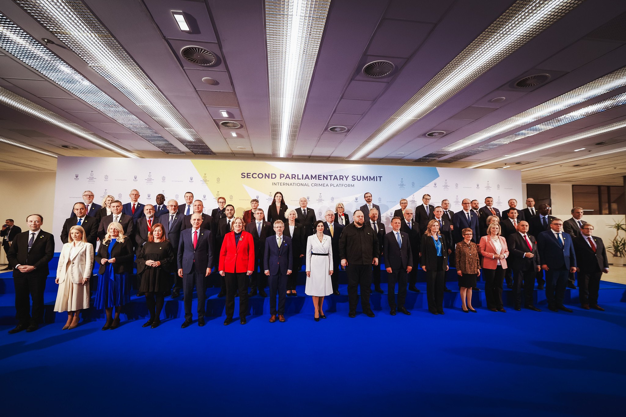 Prezydent PA NATO przemawia na szczycie parlamentarnym Platformy Krymskiej, wzywając do niezachwianego wsparcia dla Ukrainy